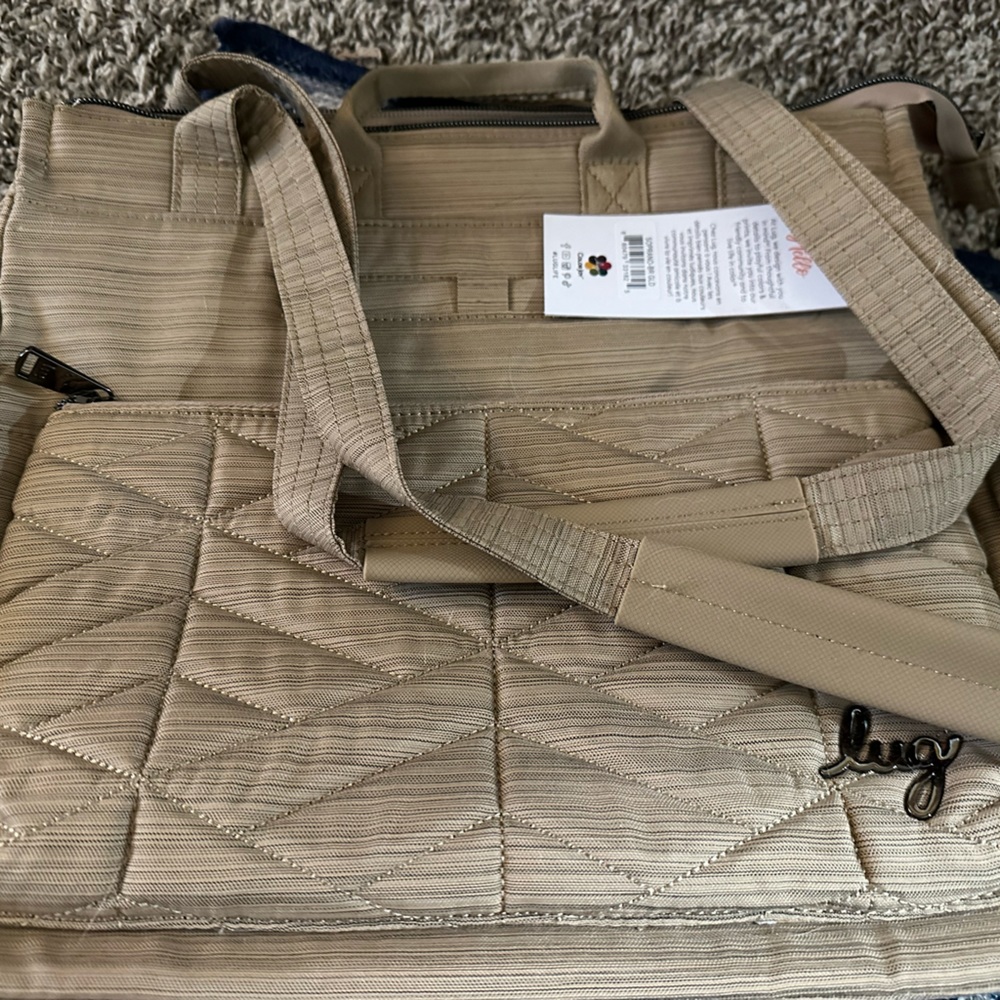 NWT brushed gold lug soprano